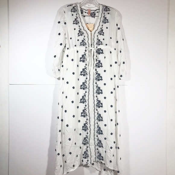 Mo Huan Yi Chu Dresses & Skirts - Mo Huan Yi Chu Sundress Boho Boutique Embroidery